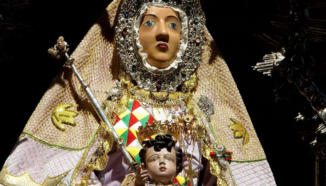Salida Procesional Virgen de la Sierra